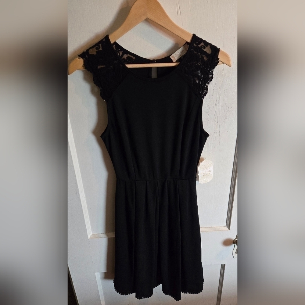 NWT, Altar'd State Pleated Fit & Flare Dress Women's Medium, Sleeveless, Black - Picture 3 of 12